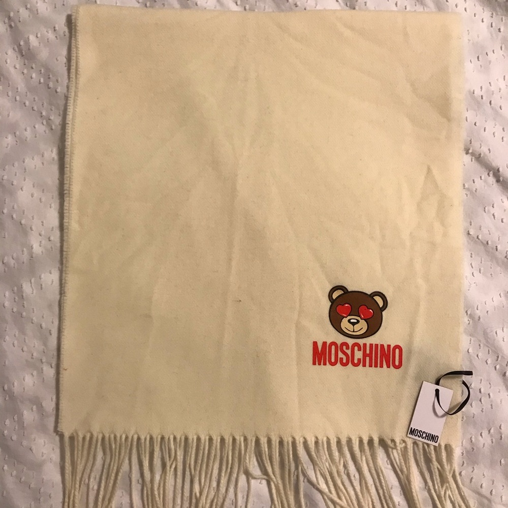 Authentic Moschino 🐻 Scarf! - Picture 5 of 5